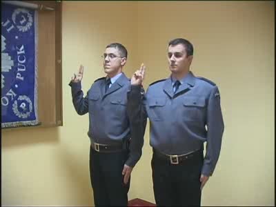 Ślubowanie funkcjonariuszy Policji w KPP Puck